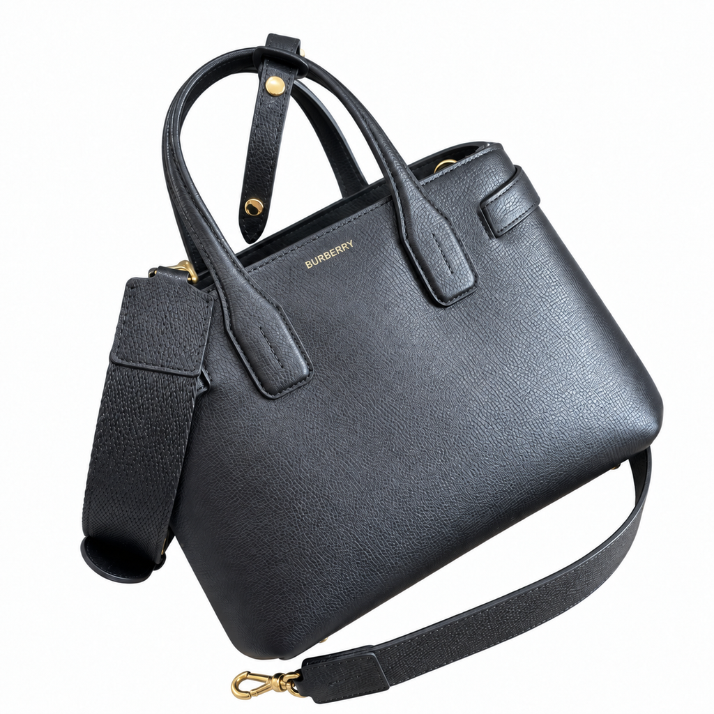 Burberry Versatile Crossbody Bag for Everyday Style