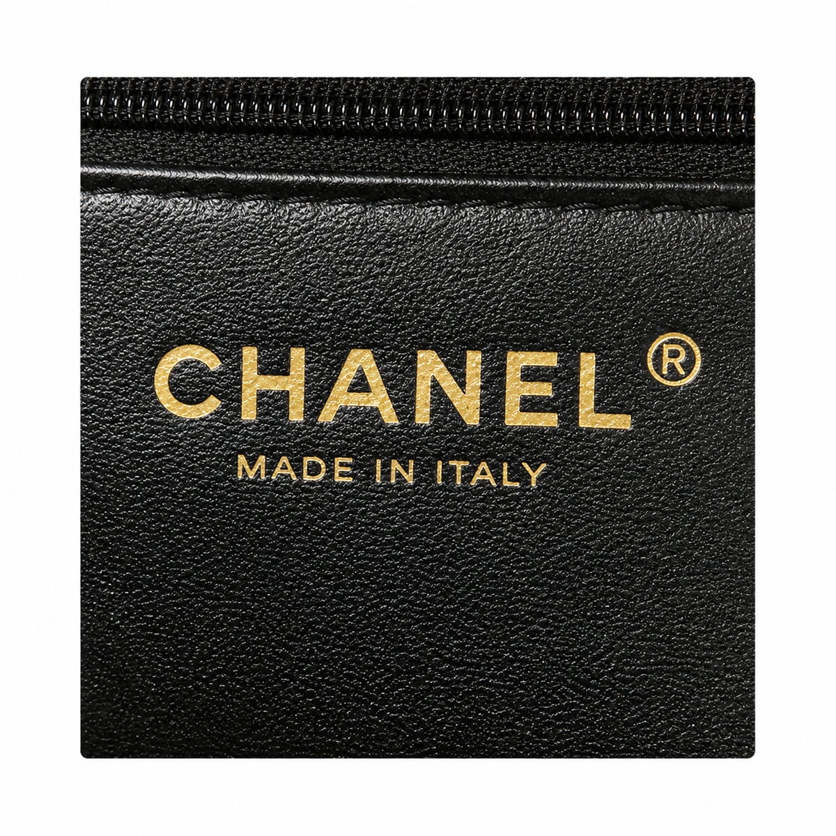 Chanel Classic Quilted Mini Flap Bag | CC Turn-Lock Leather Chain Strap — 13x19cm